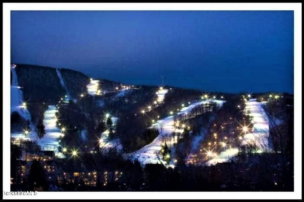 Spacious 3Br 3Ba Sleeps 8 Ski On Off Jiminy Mountain Resort Ганкок Екстер'єр фото